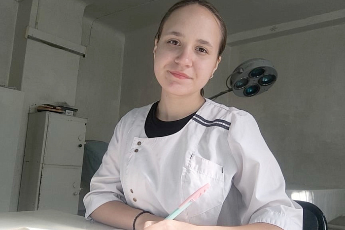 Коллектив Зуевской ЦРБ пополнился молодыми специалистами