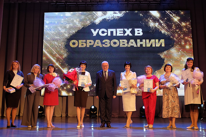 В Кирове отметили 65 женщин года