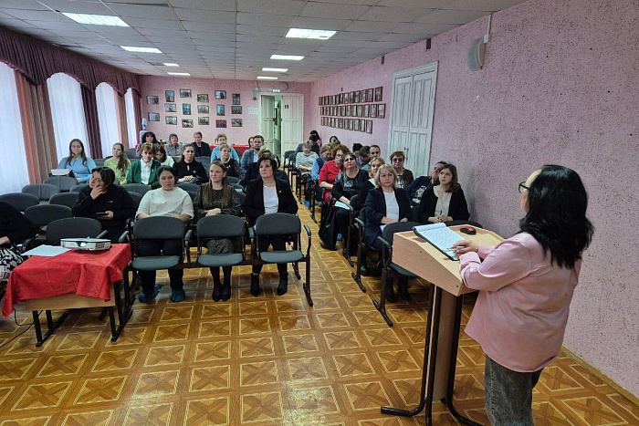 Руководители организаций для детей-сирот обсудили наставничество над воспитанниками в рамках постинтернатного сопровождения