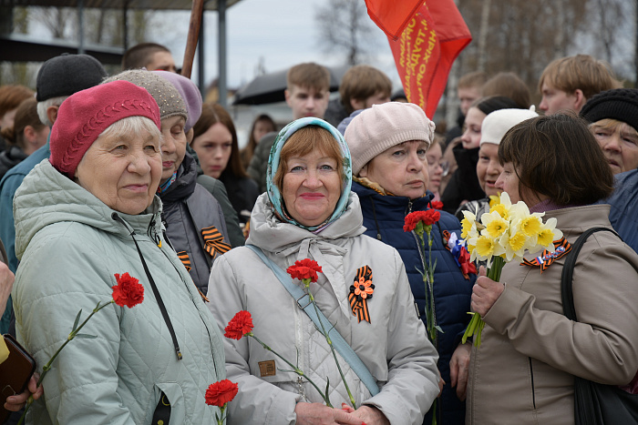 Вечный огонь в Белой Холунице переведен на постоянное горение