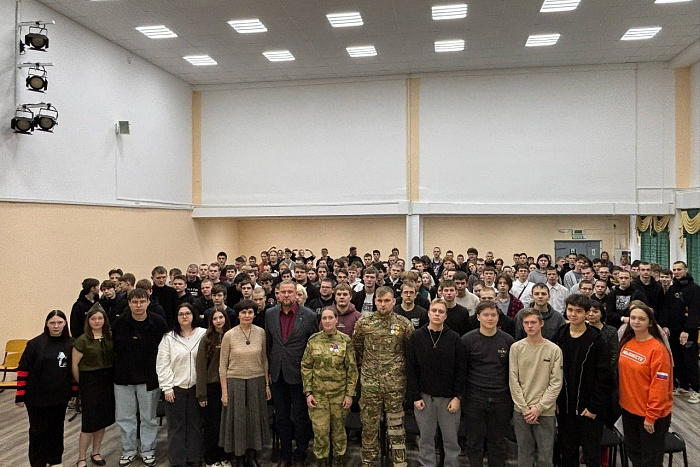 В Кировской области прошли встречи молодёжи с военнослужащими