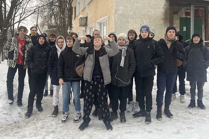 Около 400 школьников и студентов приняли участие в Днях выпускника