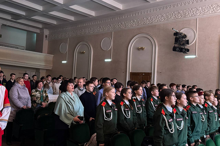 В Кирове прошел патриотический концерт «Одна страна – одна семья»
