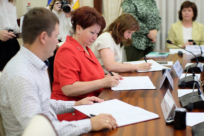 Кировская область получит 100 миллионов рублей на создание химического образовательного кластера