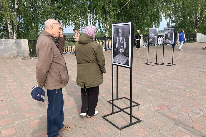 В Кирове зажгли 1418 свечей 
