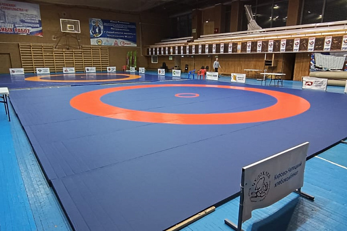 Спортшколы Кировской области получили новое оборудование