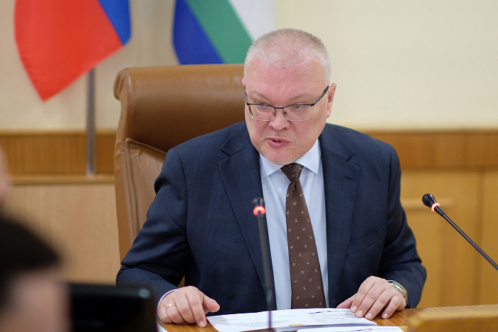 Кировским бойцам на передовую отправлено 43 автомобиля УАЗ