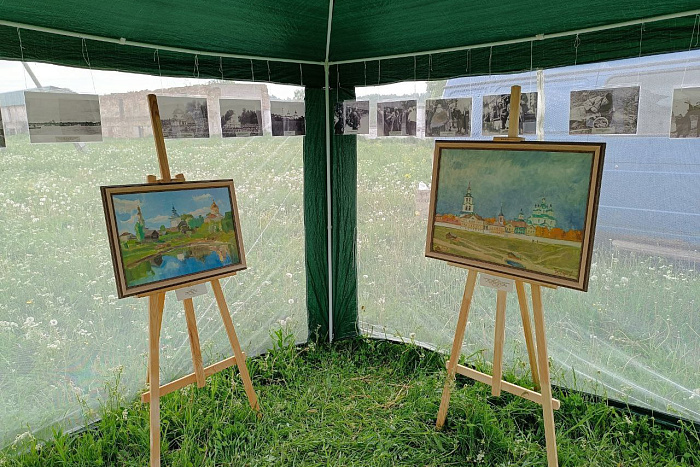 Для паломников Великорецкого крестного хода открыли уникальную выставку