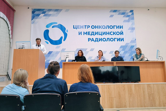 Федеральные эксперты высоко оценили работу онкологической службы Кировской области