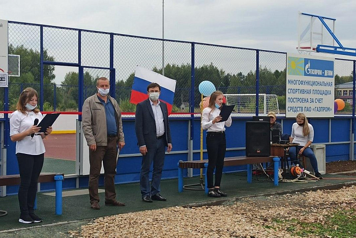 В Кировской области открыли три новые многофункциональные спортивные площадки
