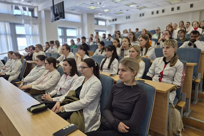 Молодых врачей в больницах Кировской области будут курировать наставники
